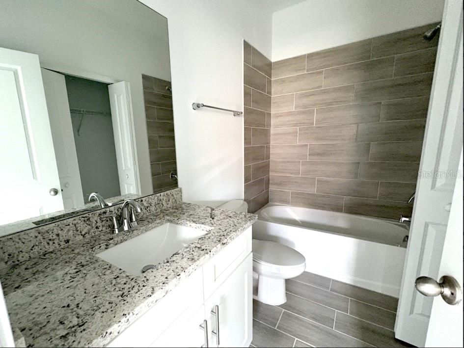 For Rent: $1,425 (2 beds, 2 baths, 1055 Square Feet)