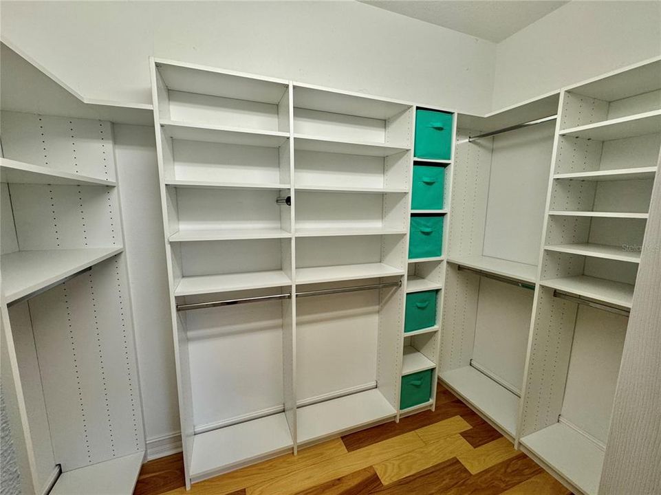 Active With Contract: $2,250 (2 beds, 2 baths, 1496 Square Feet)