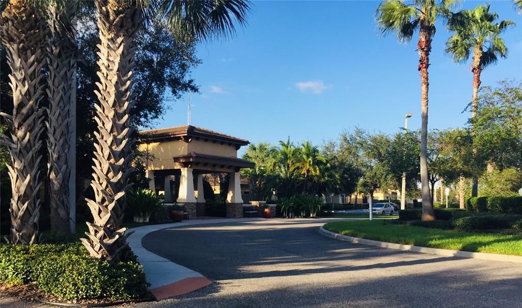 Active With Contract: $2,250 (2 beds, 2 baths, 1496 Square Feet)