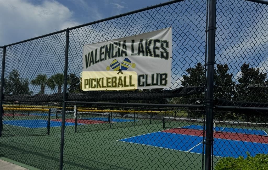 Active With Contract: $2,250 (2 beds, 2 baths, 1496 Square Feet)