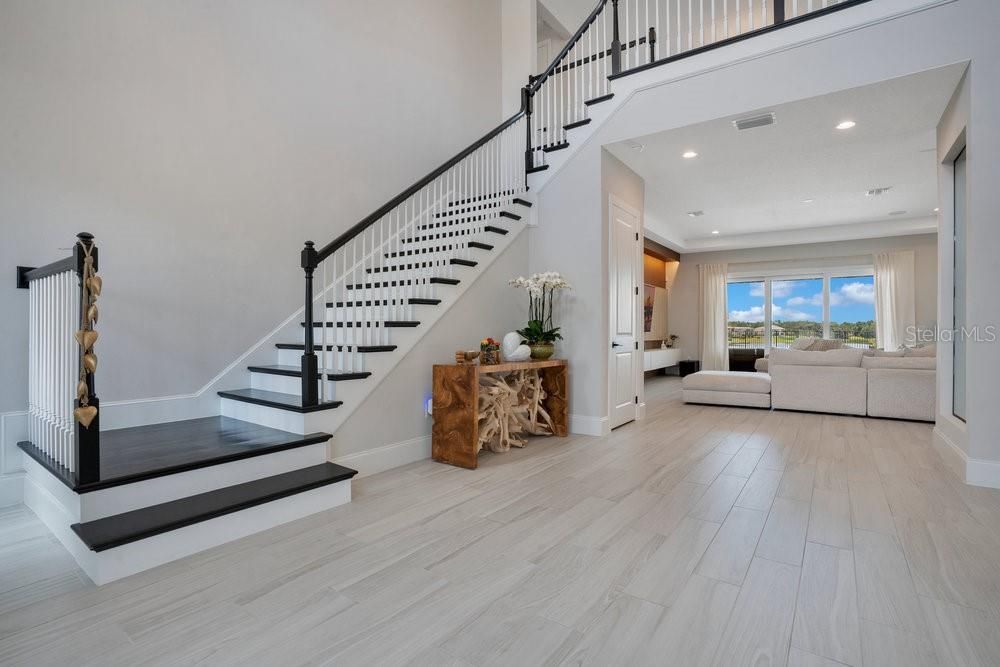 En Venta: $2,450,000 (5 camas, 4 baños, 4893 Pies cuadrados)