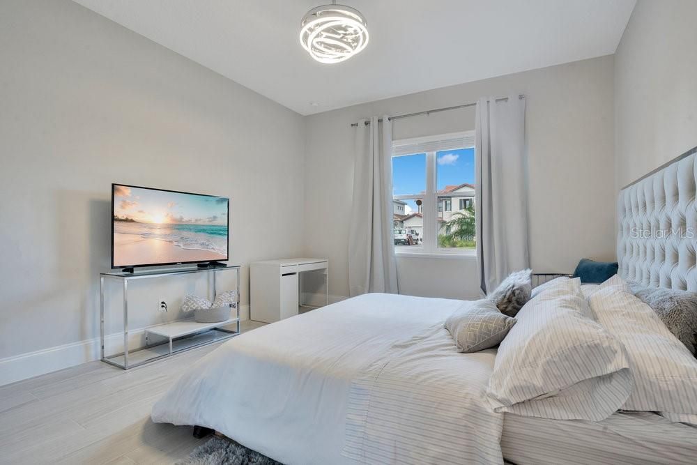 En Venta: $2,450,000 (5 camas, 4 baños, 4893 Pies cuadrados)