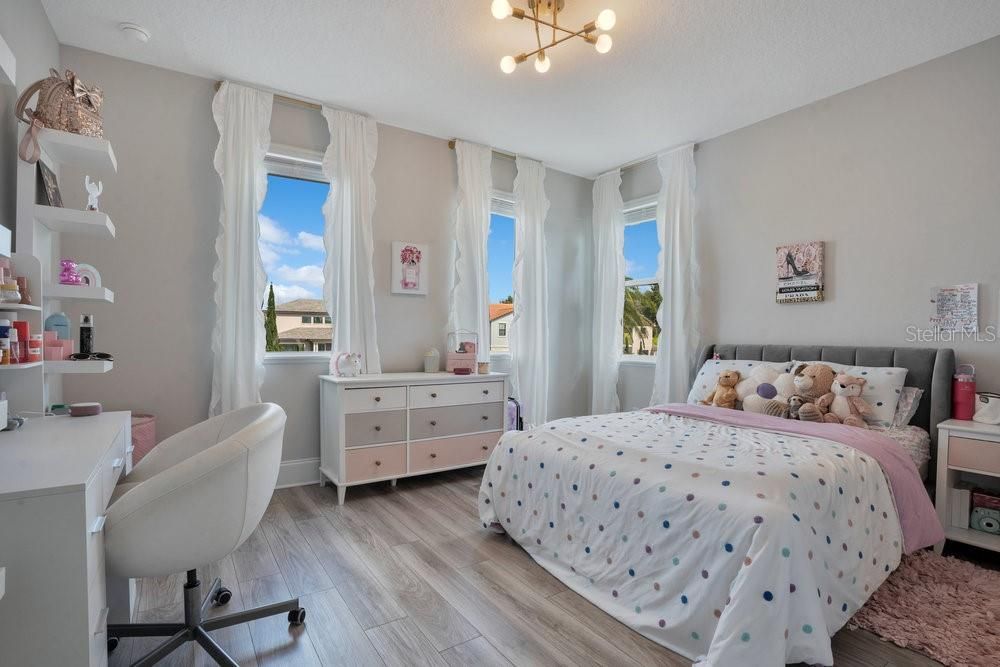 En Venta: $2,450,000 (5 camas, 4 baños, 4893 Pies cuadrados)