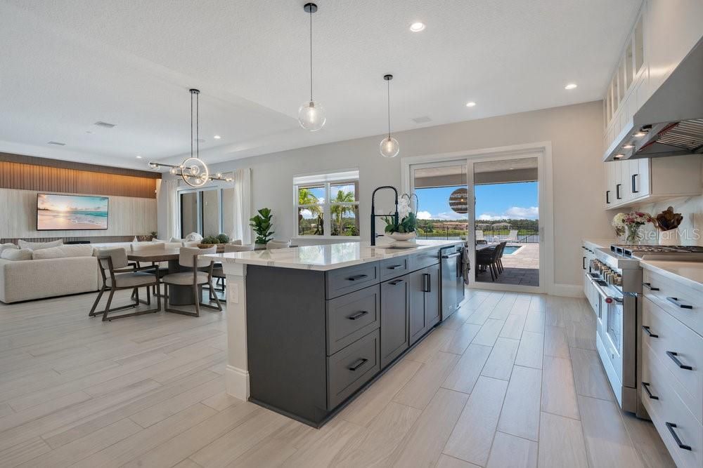 En Venta: $2,450,000 (5 camas, 4 baños, 4893 Pies cuadrados)