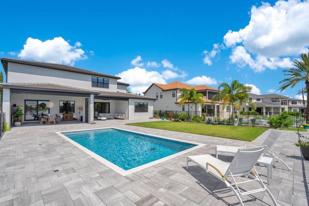 En Venta: $2,450,000 (5 camas, 4 baños, 4893 Pies cuadrados)