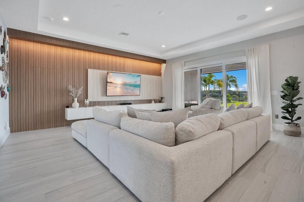 En Venta: $2,450,000 (5 camas, 4 baños, 4893 Pies cuadrados)