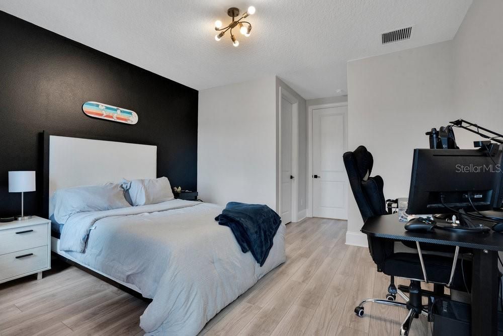 En Venta: $2,450,000 (5 camas, 4 baños, 4893 Pies cuadrados)