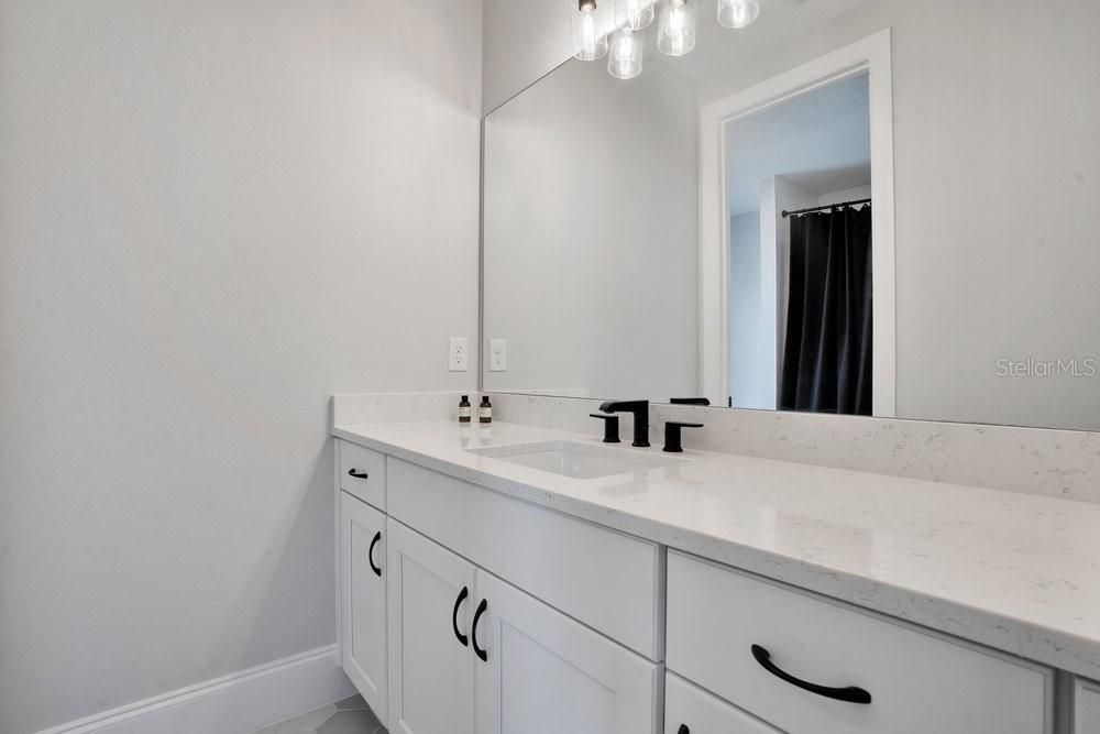 En Venta: $2,450,000 (5 camas, 4 baños, 4893 Pies cuadrados)