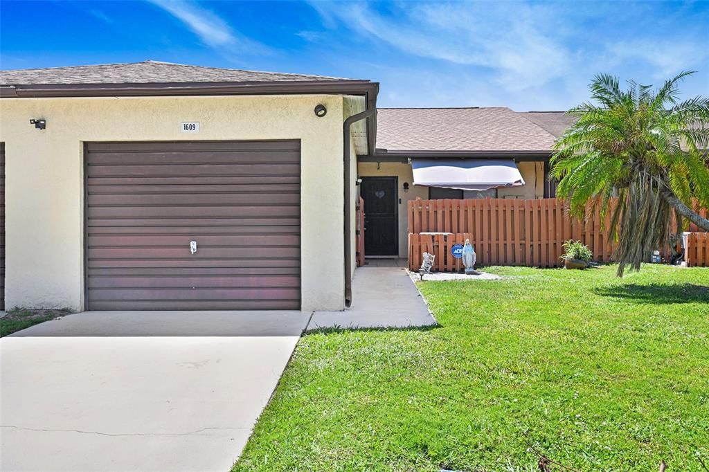 Vendido Recientemente: $259,900 (2 camas, 2 baños, 1017 Pies cuadrados)