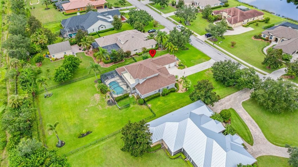 Под контрактом: $749,900 (4 спален, 3 ванн, 3471 Квадратных фут)