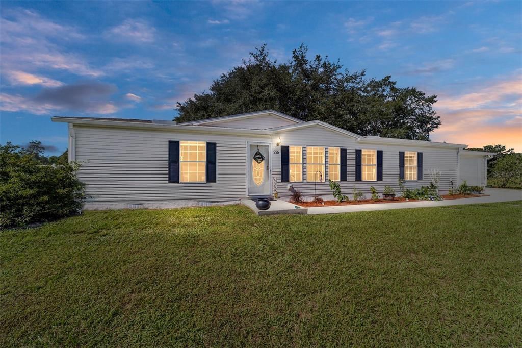 Active With Contract: $209,000 (3 beds, 2 baths, 1800 Square Feet)