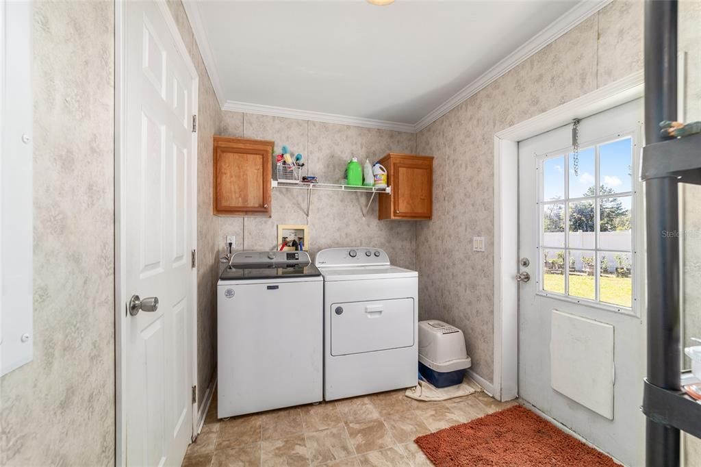 Active With Contract: $209,000 (3 beds, 2 baths, 1800 Square Feet)