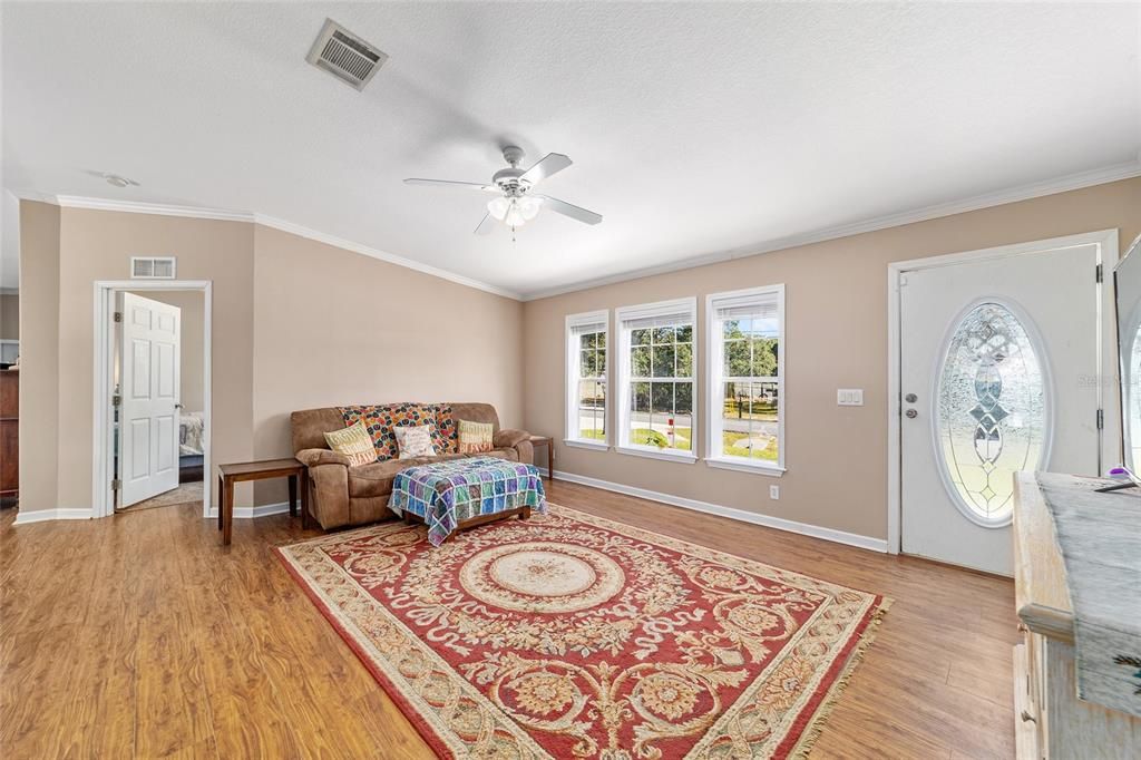 Active With Contract: $209,000 (3 beds, 2 baths, 1800 Square Feet)