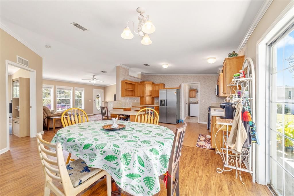 Active With Contract: $209,000 (3 beds, 2 baths, 1800 Square Feet)