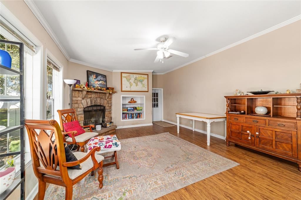 Active With Contract: $209,000 (3 beds, 2 baths, 1800 Square Feet)