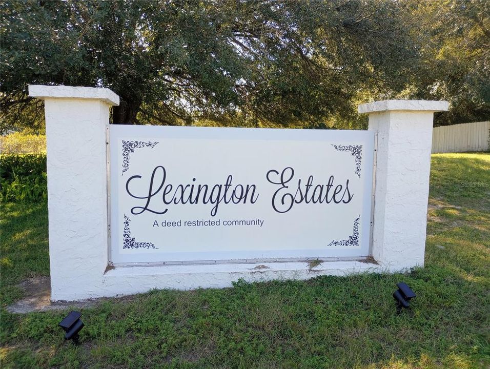 Active With Contract: $209,000 (3 beds, 2 baths, 1800 Square Feet)