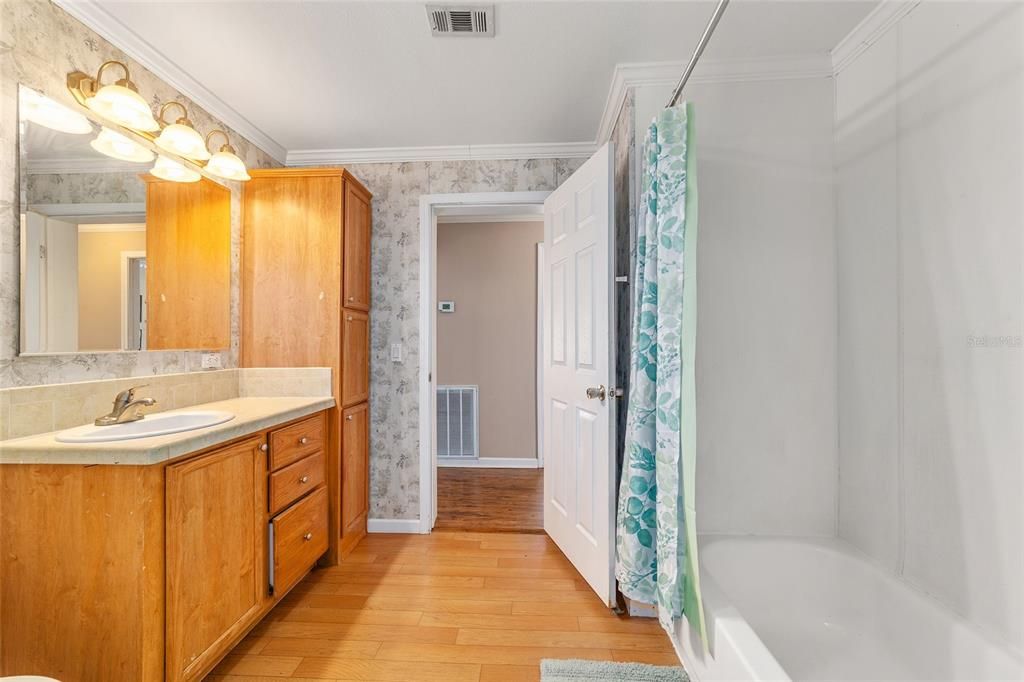 Active With Contract: $209,000 (3 beds, 2 baths, 1800 Square Feet)