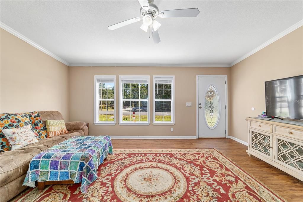 Active With Contract: $209,000 (3 beds, 2 baths, 1800 Square Feet)