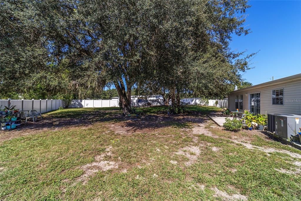 Active With Contract: $209,000 (3 beds, 2 baths, 1800 Square Feet)