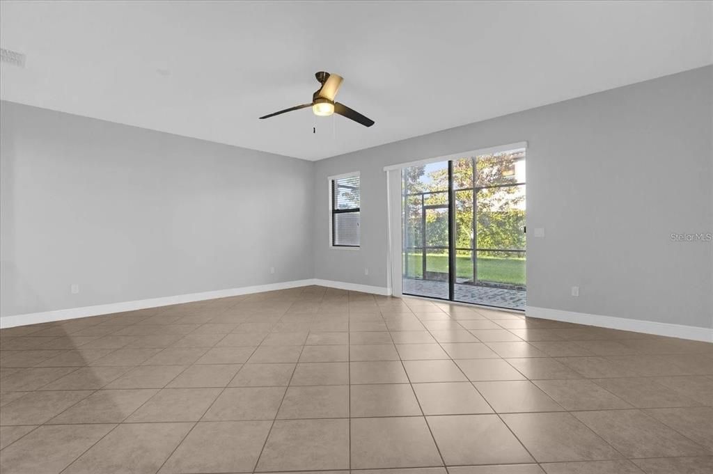 Active With Contract: $399,000 (3 beds, 2 baths, 1779 Square Feet)