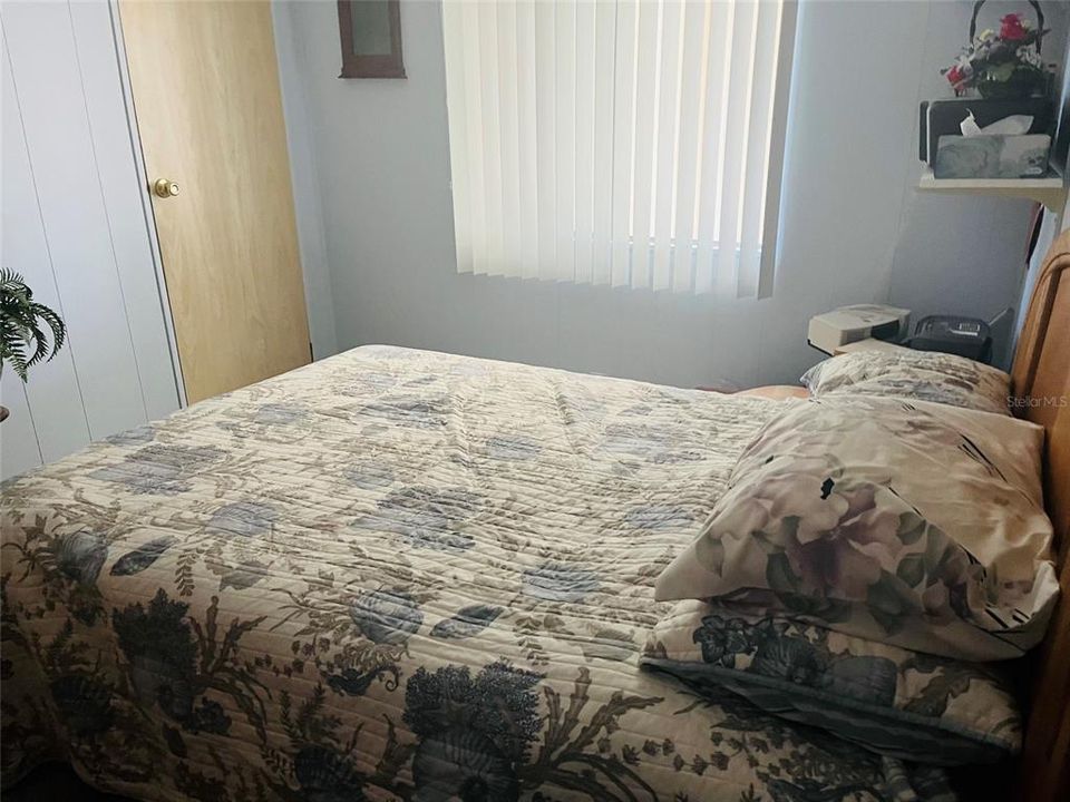 待售: $124,000 (2 贝兹, 2 浴室, 1043 平方英尺)