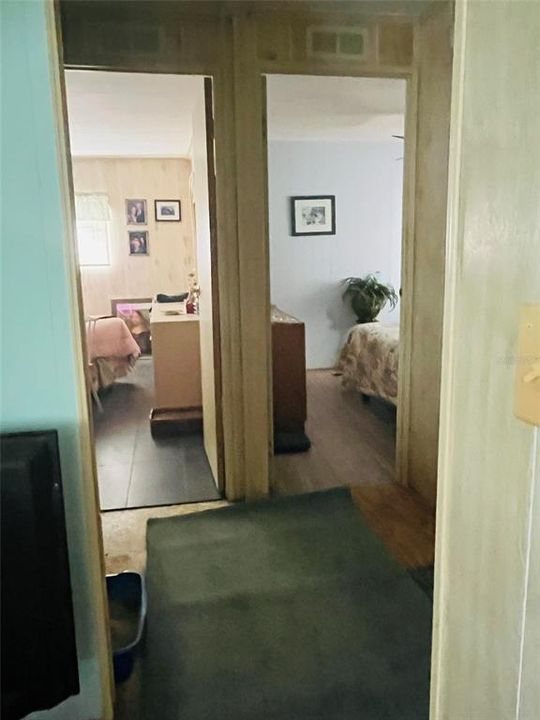 待售: $124,000 (2 贝兹, 2 浴室, 1043 平方英尺)