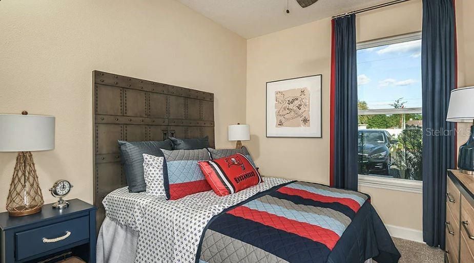 合同活跃: $584,474 (3 贝兹, 2 浴室, 2055 平方英尺)