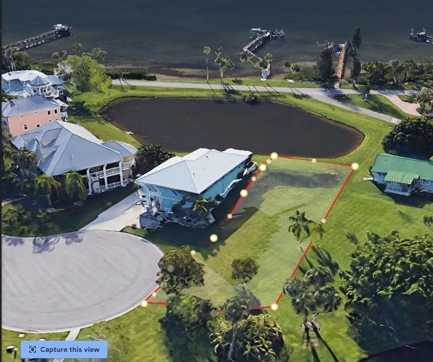 En Venta: $275,000 (0.28 acres)