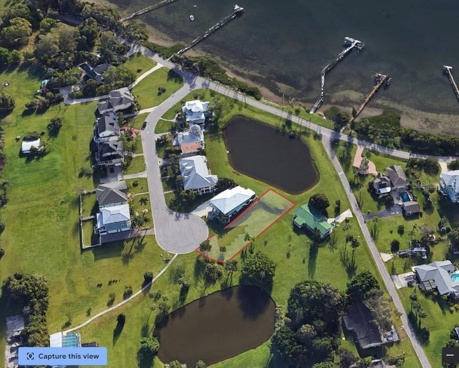 En Venta: $275,000 (0.28 acres)