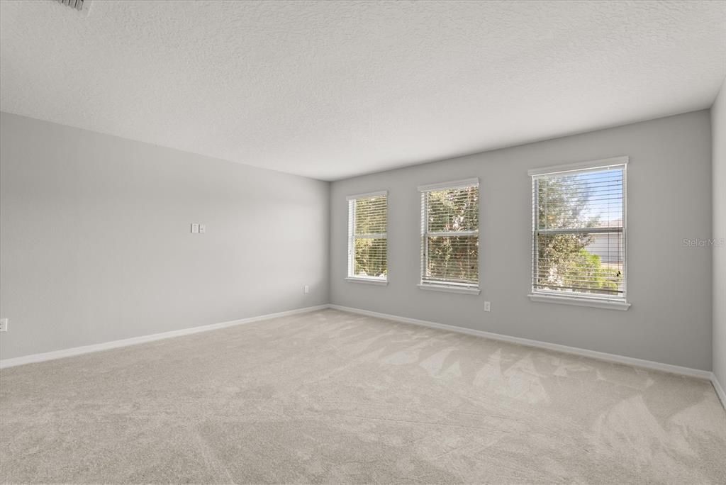 En Renta: $4,500 (6 camas, 5 baños, 3389 Pies cuadrados)