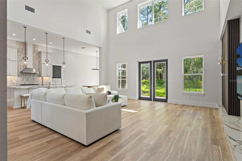 For Sale: $1,200,000 (5 beds, 3 baths, 4507 Square Feet)