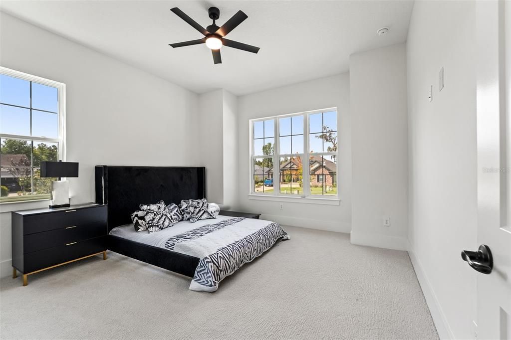 For Sale: $1,200,000 (5 beds, 3 baths, 4507 Square Feet)