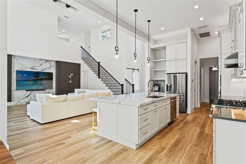 For Sale: $1,200,000 (5 beds, 3 baths, 4507 Square Feet)