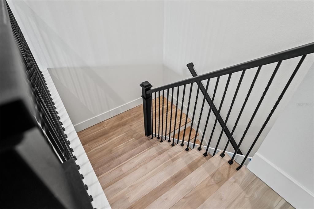 For Sale: $1,200,000 (5 beds, 3 baths, 4507 Square Feet)