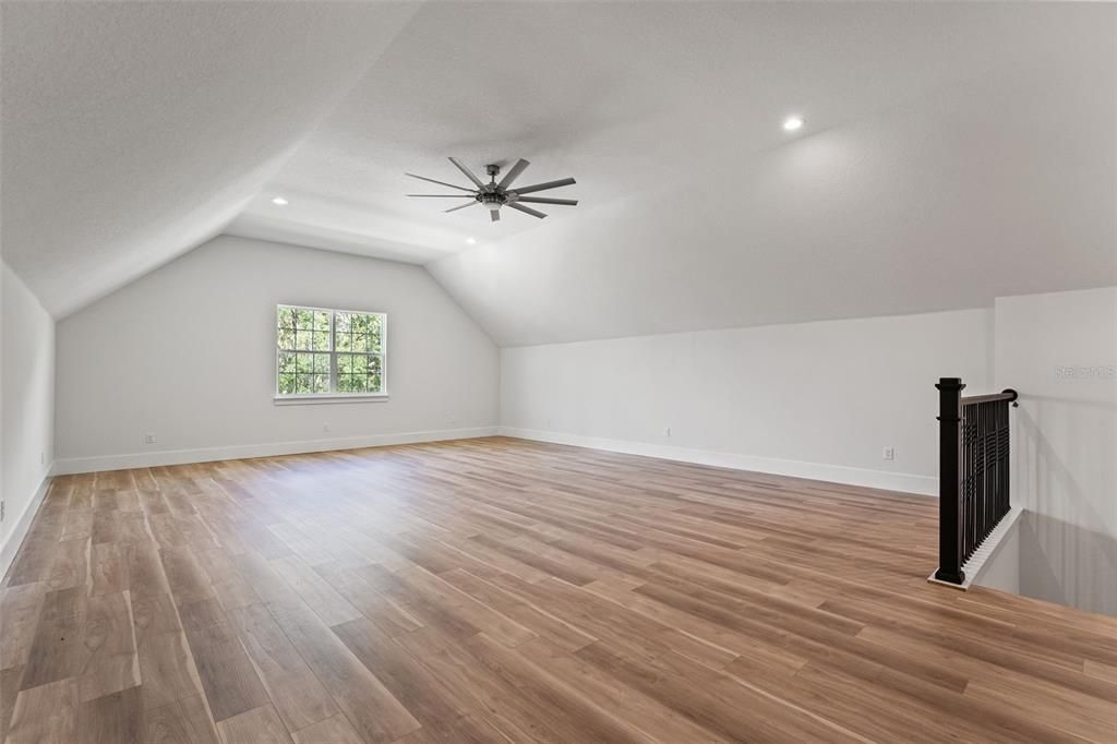 For Sale: $1,200,000 (5 beds, 3 baths, 4507 Square Feet)