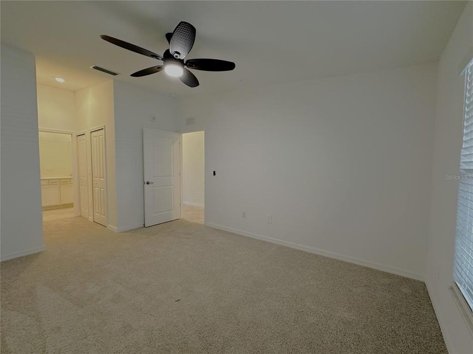 В аренду: $1,999 (2 спален, 2 ванн, 1366 Квадратных фут)