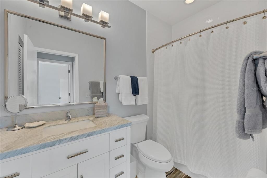 出租: $5,500 (3 贝兹, 2 浴室, 1817 平方英尺)