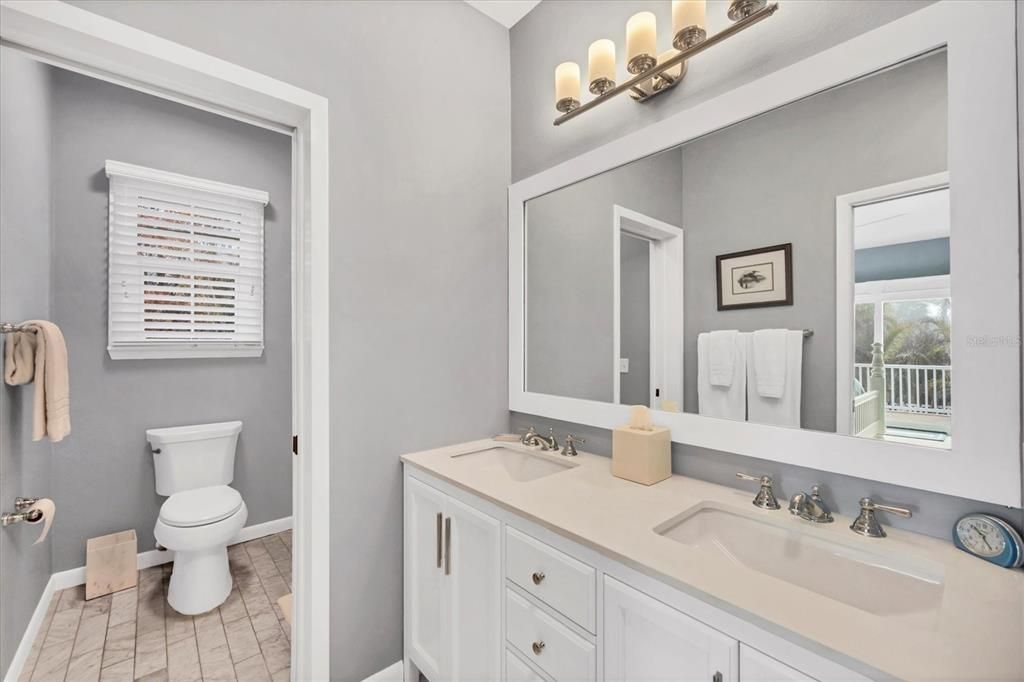 出租: $5,500 (3 贝兹, 2 浴室, 1817 平方英尺)