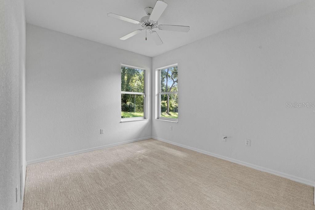 Activo con contrato: $314,000 (3 camas, 2 baños, 2027 Pies cuadrados)