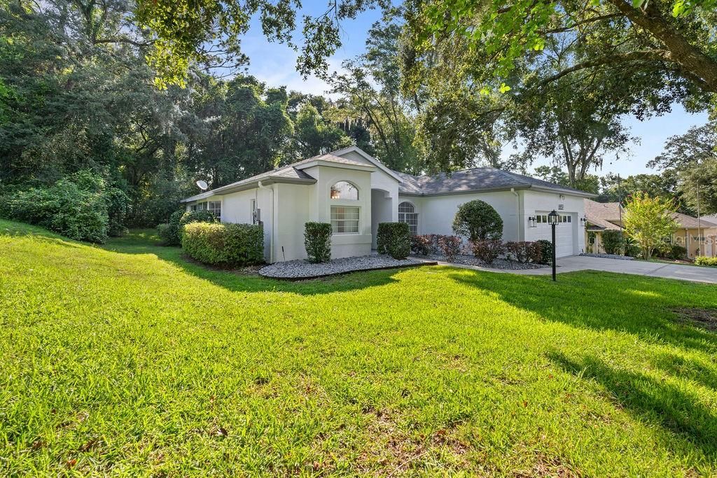 Activo con contrato: $314,000 (3 camas, 2 baños, 2027 Pies cuadrados)