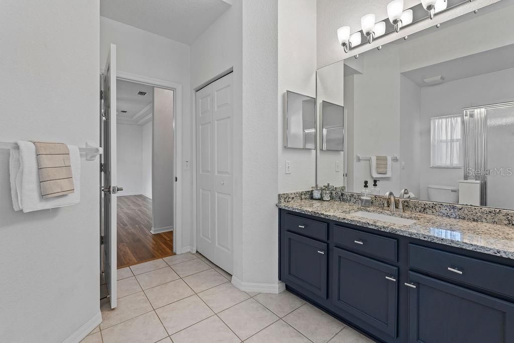 Activo con contrato: $314,000 (3 camas, 2 baños, 2027 Pies cuadrados)