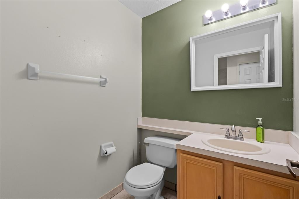 Active With Contract: $390,000 (3 beds, 2 baths, 2793 Square Feet)