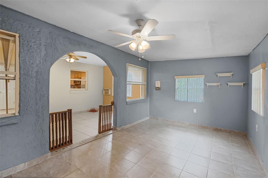 Active With Contract: $390,000 (3 beds, 2 baths, 2793 Square Feet)