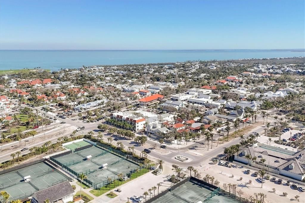 出租: $4,000 (2 贝兹, 2 浴室, 1248 平方英尺)