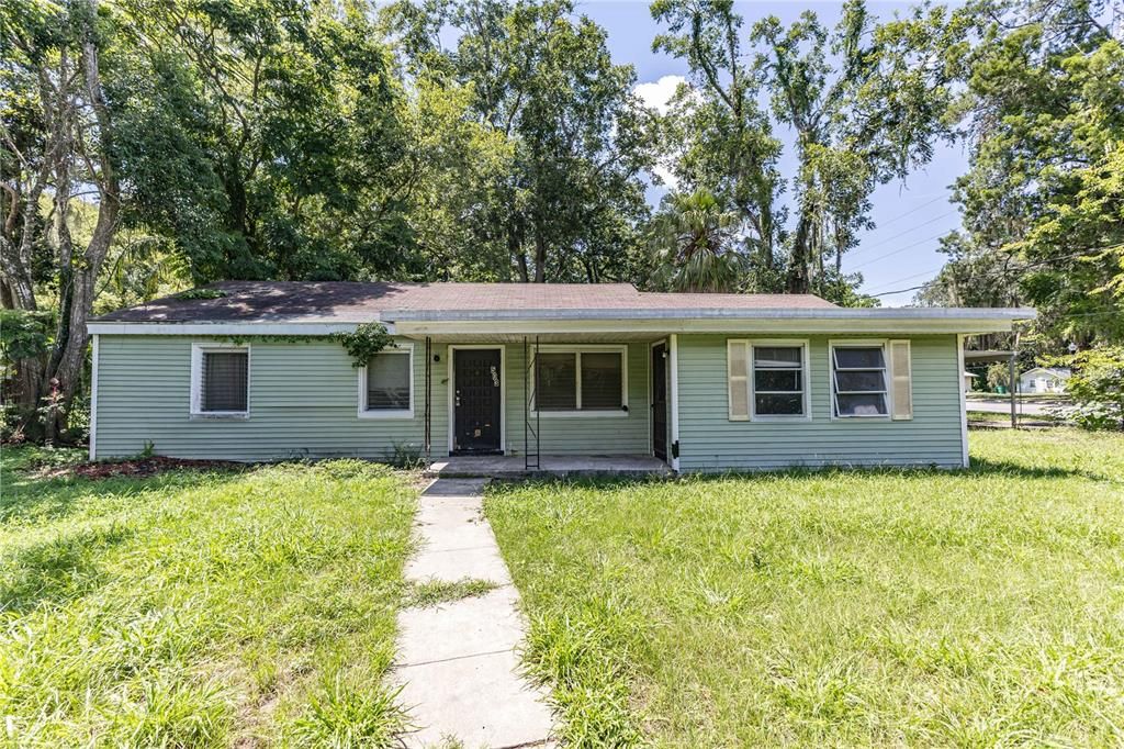 Recently Sold: $115,000 (3 beds, 2 baths, 1665 Square Feet)