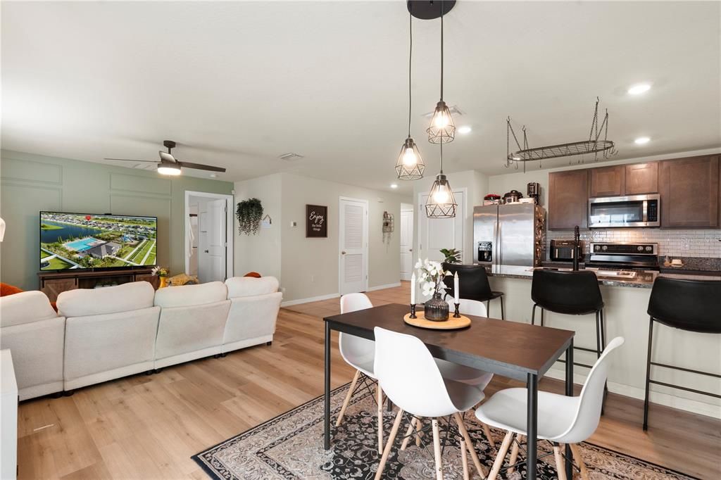 Active With Contract: $2,200 (4 beds, 2 baths, 1485 Square Feet)