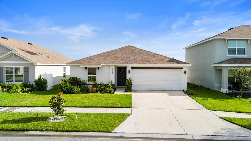 Active With Contract: $2,200 (4 beds, 2 baths, 1485 Square Feet)