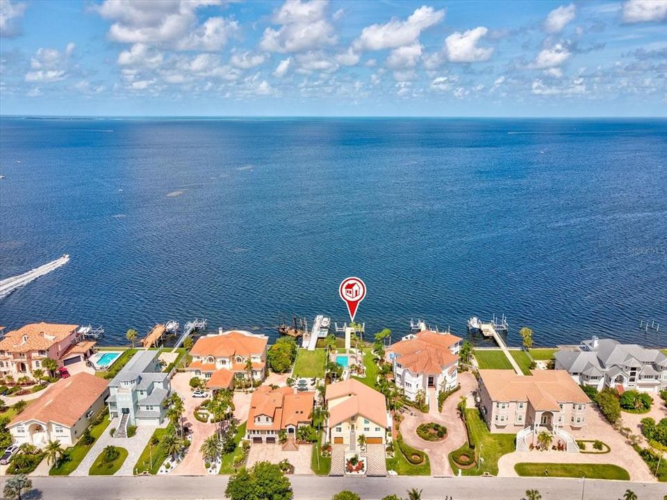 На продажу: $3,199,999 (3 спален, 3 ванн, 2886 Квадратных фут)