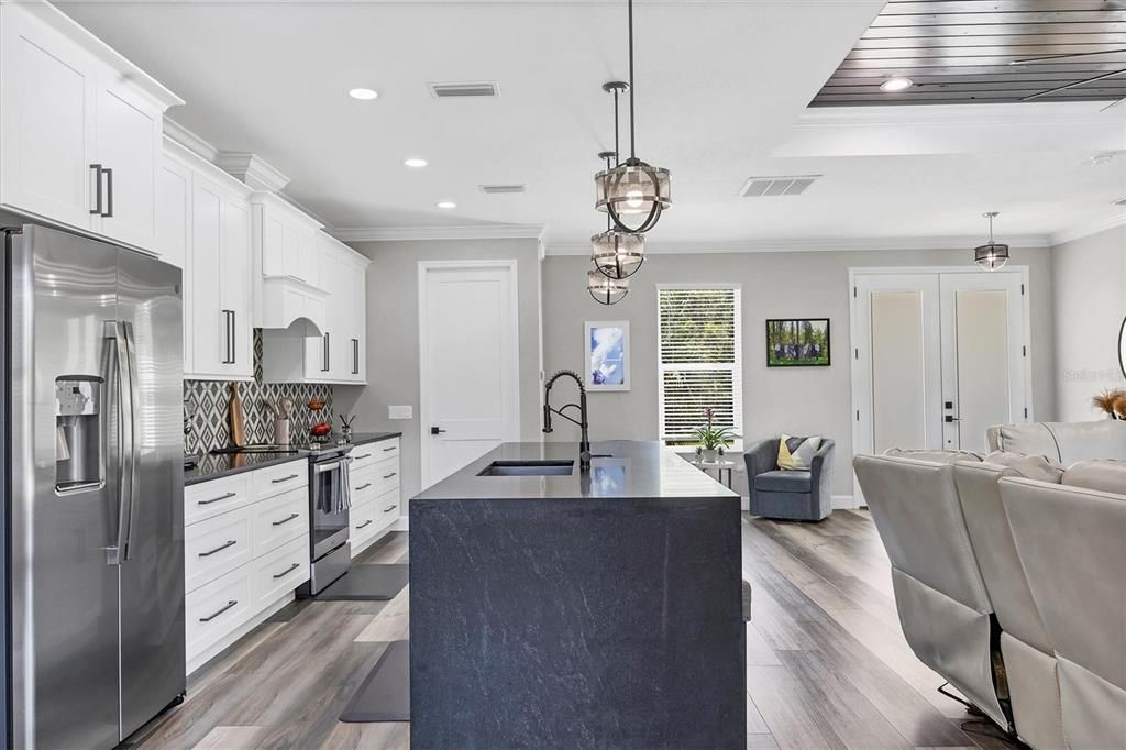 На продажу: $525,999 (3 спален, 2 ванн, 1539 Квадратных фут)