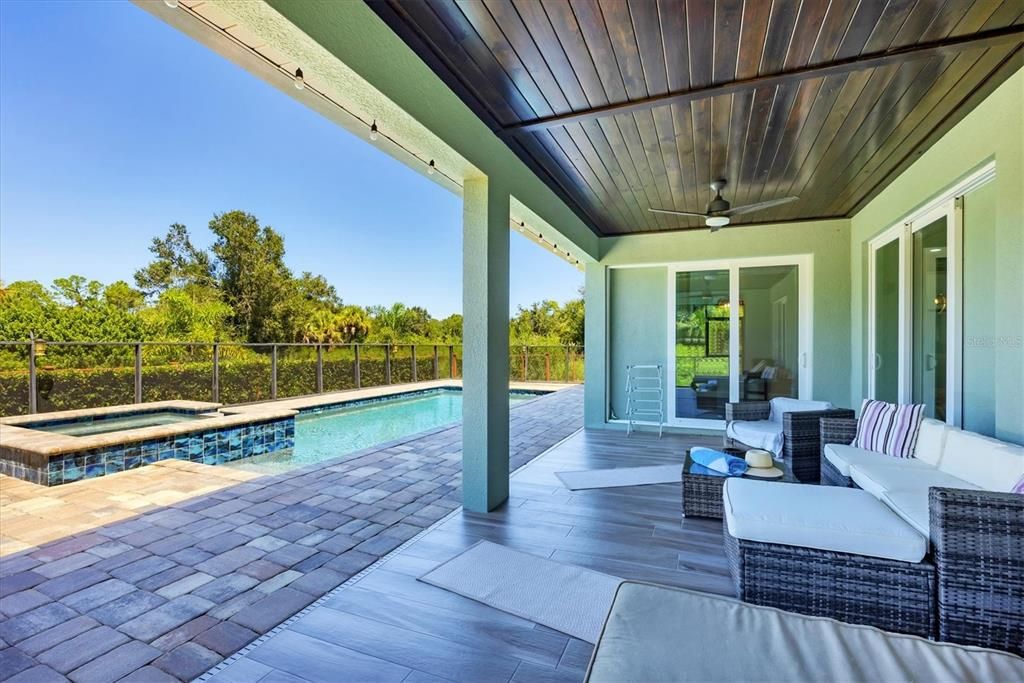 На продажу: $525,999 (3 спален, 2 ванн, 1539 Квадратных фут)